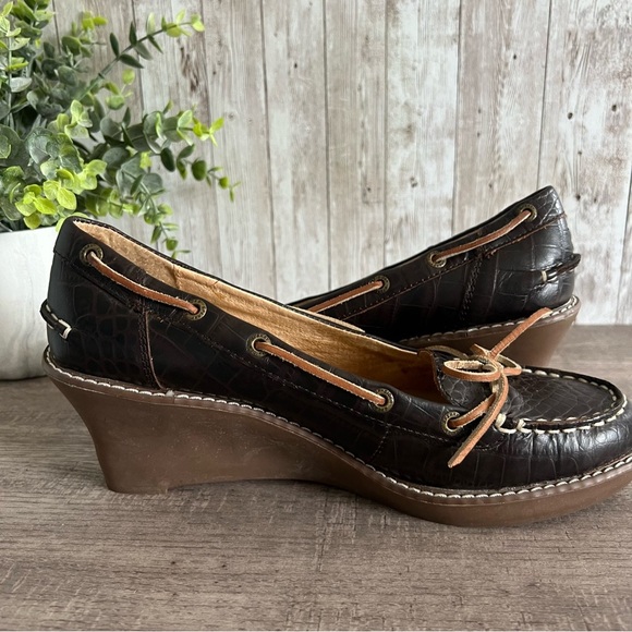 Sperry Topsider Dark Brown Embossed Leather Wedge Loafer Heels 7.5 - Picture 3 of 8